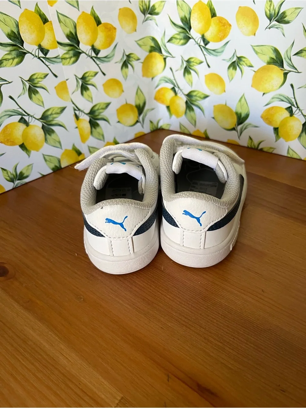 Puma Toddlers White Sneakers with Navy Accent size 5C